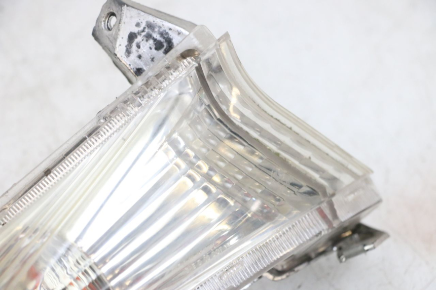 photo de DELANTERO IZQUIERDO INTERMITENTE JM MOTORS GTS 125 (2015 - 2019) - Características distintivas