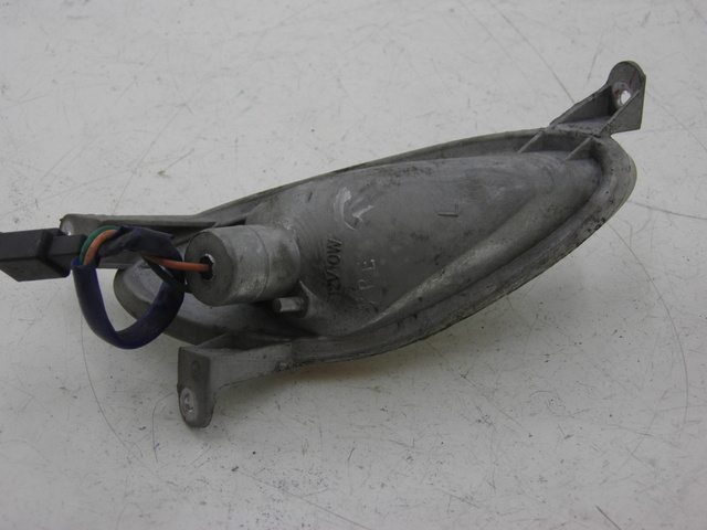 photo de DELANTERO IZQUIERDO INTERMITENTE KYMCO SPACER 50 (1998 - 2009)