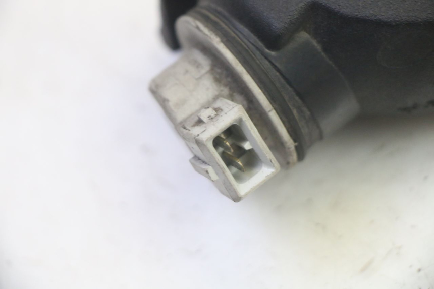 photo de DELANTERO IZQUIERDO INTERMITENTE PIAGGIO MP3 125 (2006 - 2014)