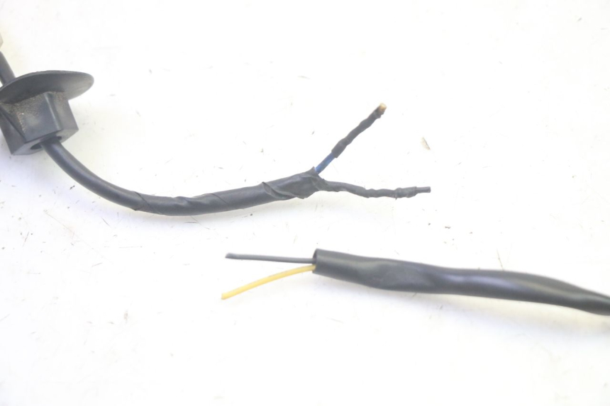 photo de DELANTERO IZQUIERDO INTERMITENTE PIAGGIO MP3 500 (2016 - 2018) - Zoom estado de uso