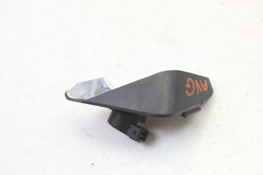 photo de DELANTERO IZQUIERDO INTERMITENTE PIAGGIO NRG POWER PUREJET 50 (2018 - 2021)