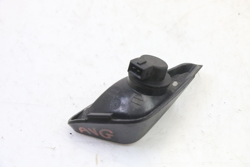 photo de DELANTERO IZQUIERDO INTERMITENTE PIAGGIO NRG POWER PUREJET 50 (2018 - 2021)
