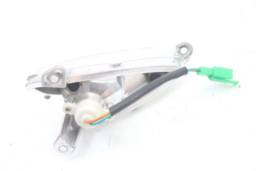 photo de DELANTERO IZQUIERDO INTERMITENTE SYM ORBIT III 3 4T 50 (2021 - 2025)