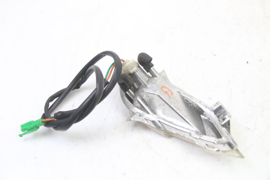 photo de DELANTERO IZQUIERDO INTERMITENTE PEUGEOT TWEET PRO CARGO 50 (2018 - 2020)