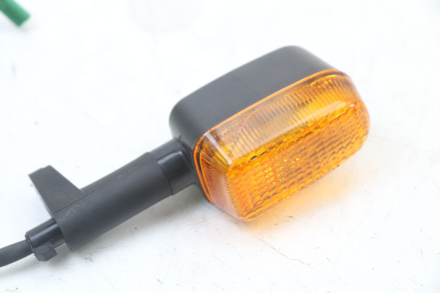photo de DELANTERO IZQUIERDO INTERMITENTE ROYAL ENFIELD SCRAM 411 (2022 - 2024)