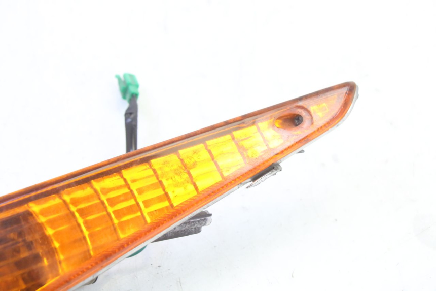 photo de INTERMITENTE DELANTERO IZQUIERDO HONDA SCV LEAD 100 (2003 - 2007)