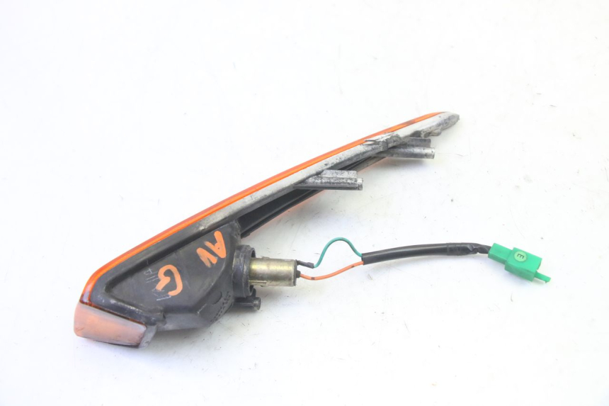 photo de INTERMITENTE DELANTERO IZQUIERDO HONDA SCV LEAD 100 (2003 - 2007)