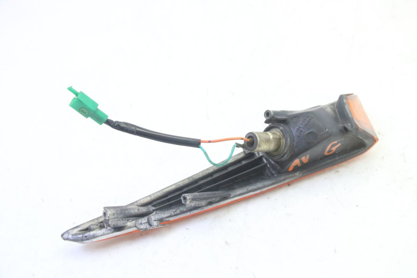 photo de INTERMITENTE DELANTERO IZQUIERDO HONDA SCV LEAD 100 (2003 - 2007)