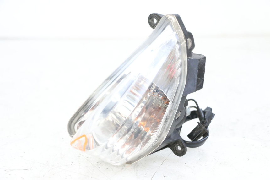 photo de DELANTERO IZQUIERDO INTERMITENTE SUZUKI BURGMAN 125 (2015 - 2017)