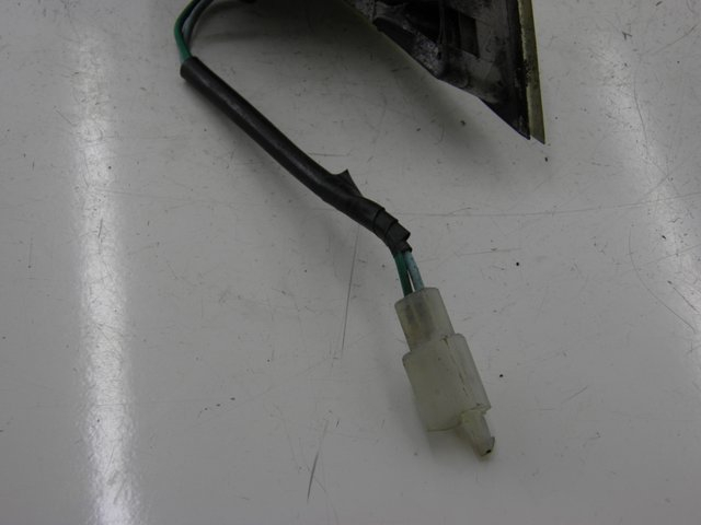 photo de DELANTERO IZQUIERDO INTERMITENTE SYM MIO 50 (2005 - 2010)