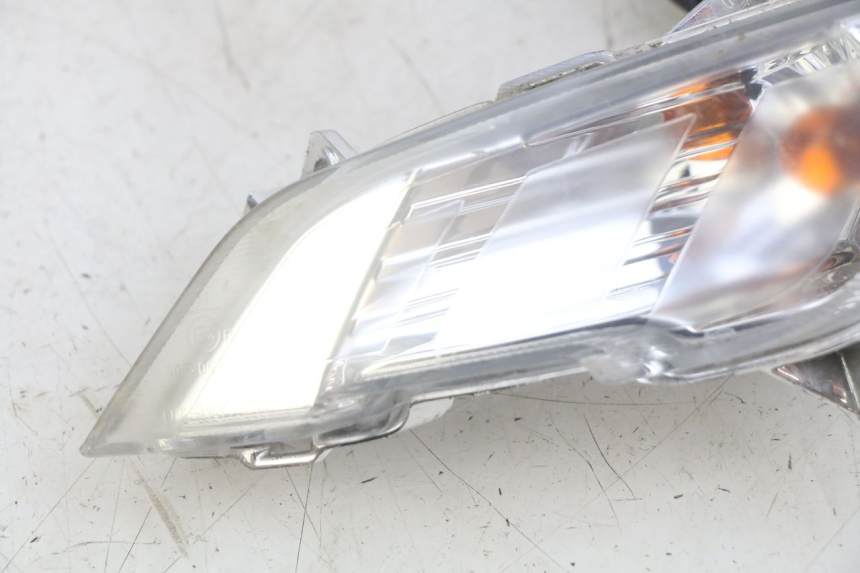 photo de INTERMITENTE DELANTERO IZQUIERDO PEUGEOT TWEET 4T 50 (2018 - 2020)