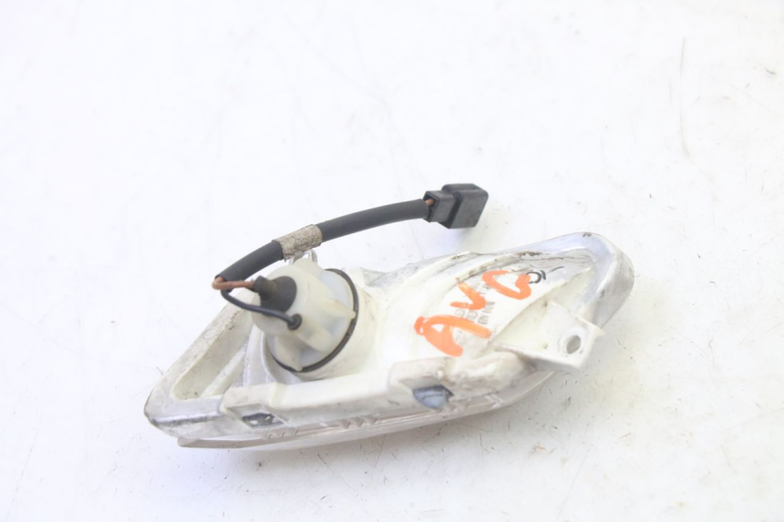photo de INTERMITENTE DELANTERO IZQUIERDO YAMAHA X-MAX XMAX 250 (2006 - 2009)