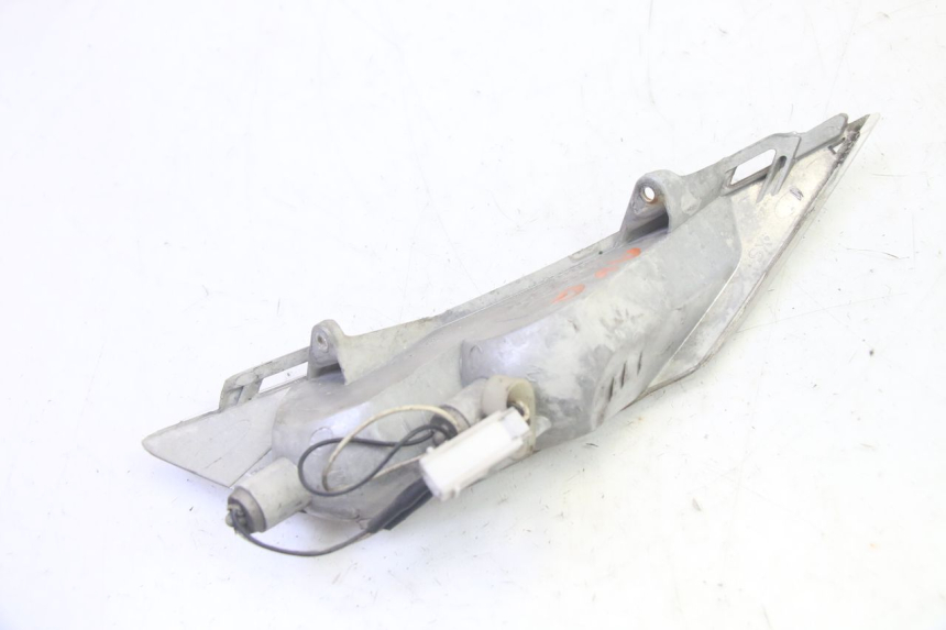 photo de INTERMITENTE DELANTERO IZQUIERDO PIAGGIO X8 125 (2004 - 2007) - Vista general del producto