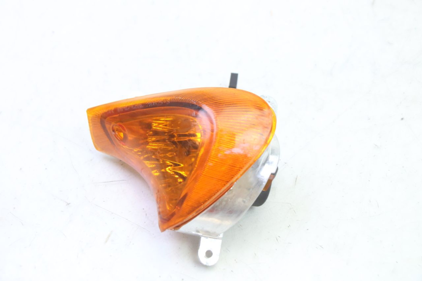 photo de DELANTERO IZQUIERDO INTERMITENTE HONDA X8R 50 (1998 - 2003)