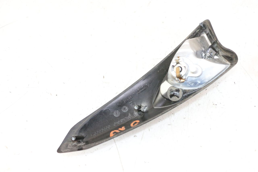 photo de INTERMITENTE DELANTERO IZQUIERDO PIAGGIO XEVO - X EVO 125 (2007 - 2016)