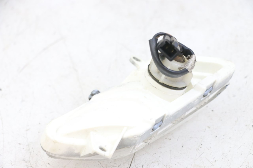 photo de INTERMITENTE DELANTERO IZQUIERDO YAMAHA XMAX X-MAX 125 (2006 - 2009)