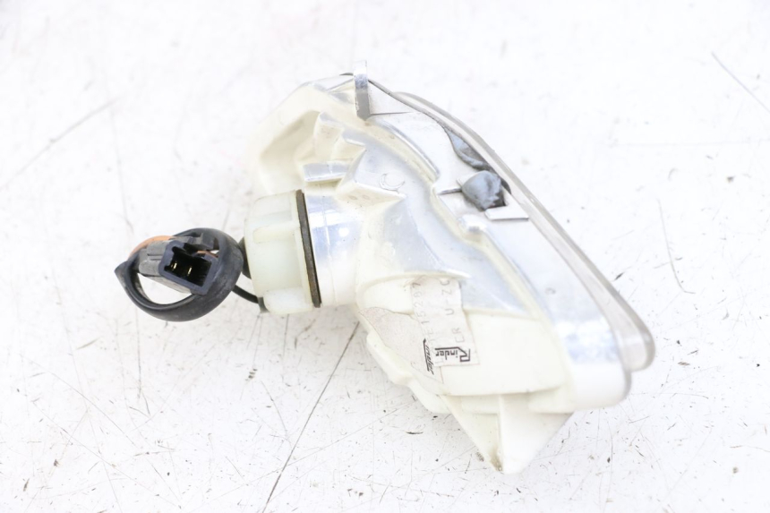 photo de INTERMITENTE DELANTERO IZQUIERDO YAMAHA XMAX X-MAX 125 (2006 - 2009)