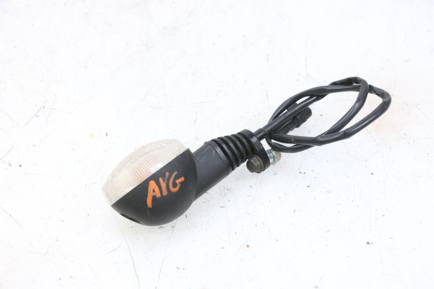 photo de DELANTERO IZQUIERDO INTERMITENTE YAMAHA YFM R RAPTOR 250 (2008 - 2014) - Detalles de los puntos de fijación