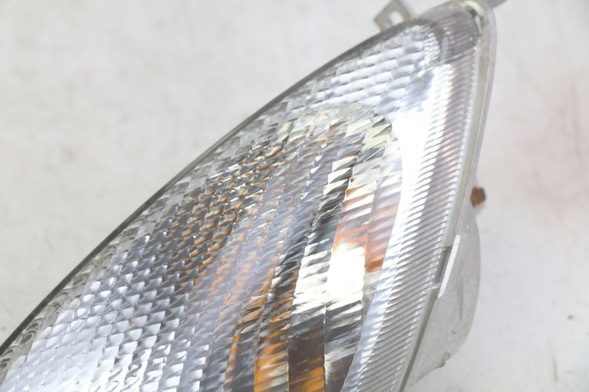 photo de INTERMITENTE DELANTERO IZQUIERDO YAMAHA YP MAJESTY 125 (2007 - 2010)