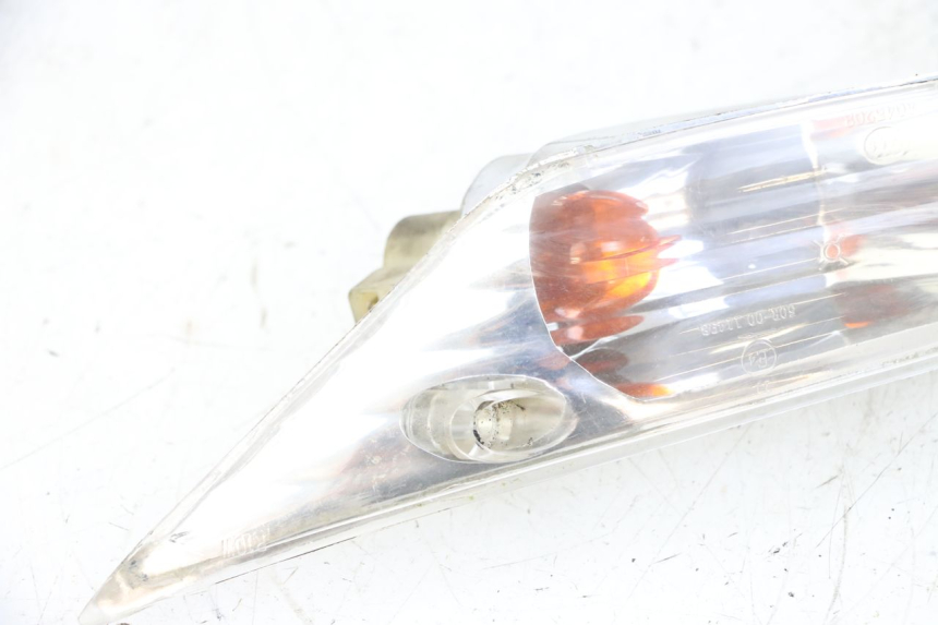 photo de INTERMITENTE DELANTERO IZQUIERDO PIAGGIO ZIP 2T 50 (2009 - 2019) - Zoom sobre los componentes