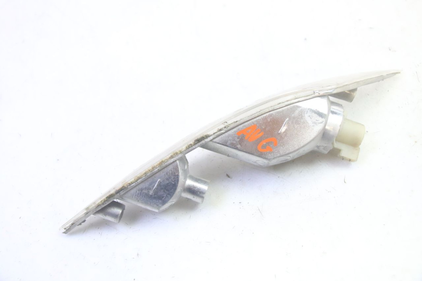 photo de DELANTERO IZQUIERDO INTERMITENTE PIAGGIO ZIP 4T 50 (2018 - 2020) - Primer plano técnico