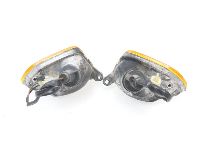 photo de DELANTERO INTERMITENTE LINHAI MONARCH 125 (2003 - 2005)