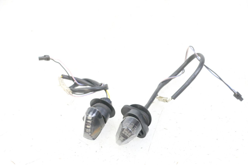 photo de DELANTERO INTERMITENTE PIAGGIO MP3 500 (2011 - 2015)