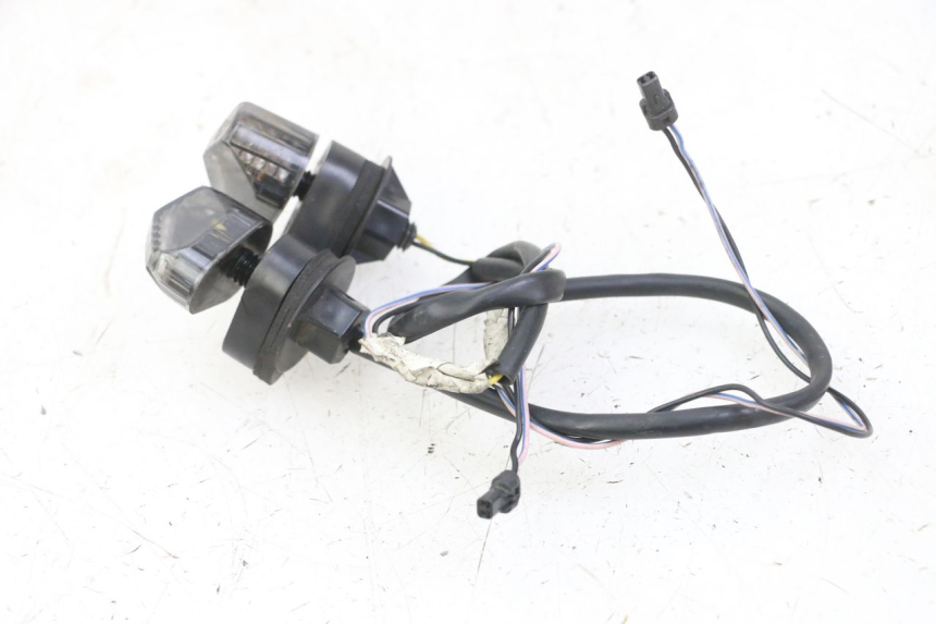 photo de DELANTERO INTERMITENTE PIAGGIO MP3 500 (2011 - 2015)