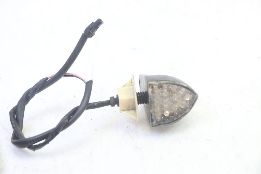 photo de DELANTERO INTERMITENTE PIAGGIO MP3 RL 250 (2007 - 2010) - Otra perspectiva