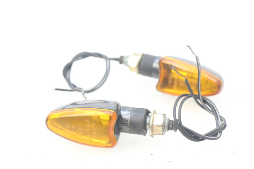 photo de INTERMITENTE DELANTERO PEUGEOT LUDIX 50 (2008 - 2017)