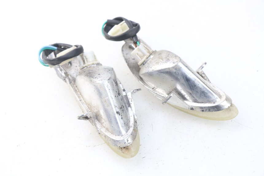 photo de DELANTERO INTERMITENTE VASTRO R-ONE 4T 50 (2014 - 2022) - Primer plano técnico