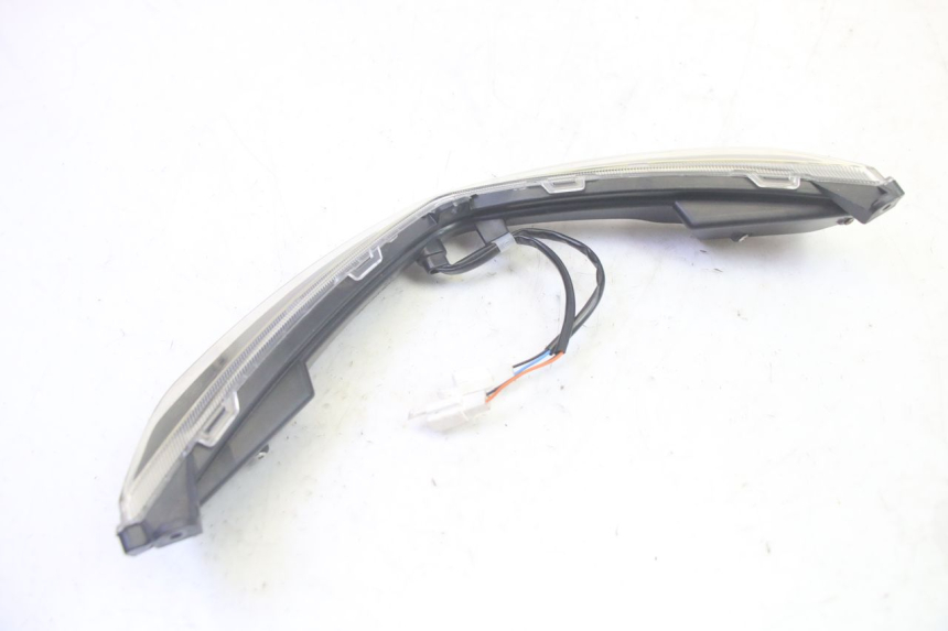 photo de DELANTERO INTERMITENTE JM MOTORS SANTANA EVO 50 (2024 - 2026) - Otra perspectiva