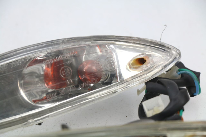 photo de DELANTERO INTERMITENTE JM MOTORS SUNNY 50 (2017 - 2020) - Detalles de los puntos de fijación