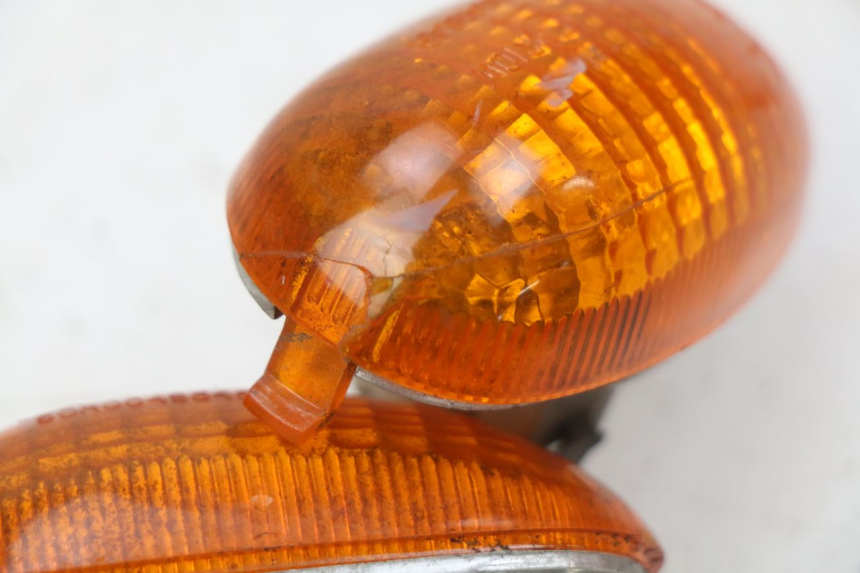 photo de DELANTERO INTERMITENTE PIAGGIO TYPHOON 50 (1993 - 1999) - Zoom estado de uso