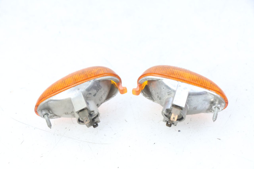 photo de DELANTERO INTERMITENTE PIAGGIO TYPHOON 50 (1993 - 1999) - Otra perspectiva