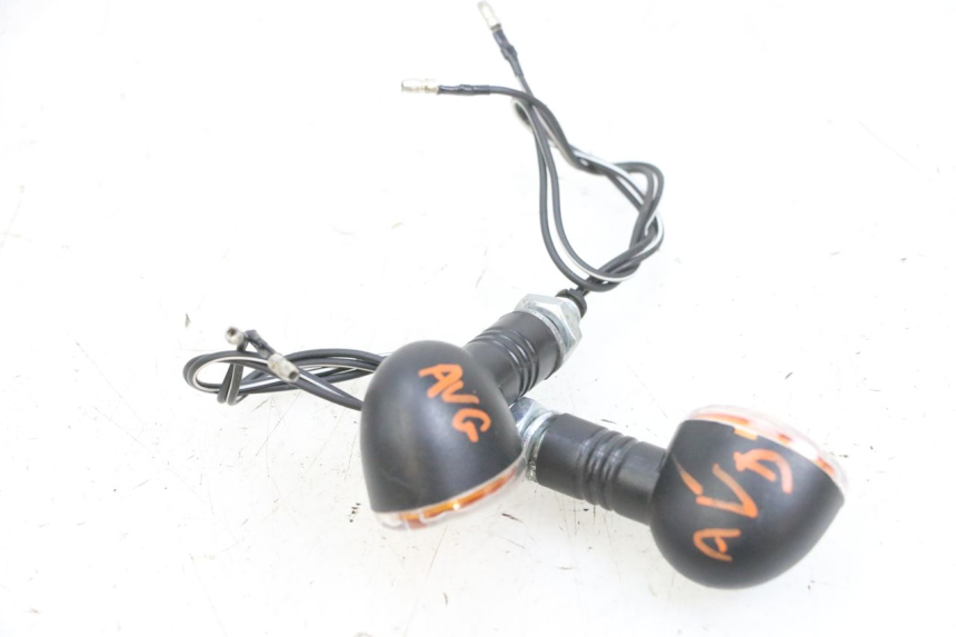 photo de INTERMITENTE DELANTERO DAELIM VJ ROADWIN FI 125 (2008 - 2017) - Detalle de la pieza