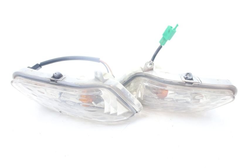 photo de INTERMITENTE DELANTERO YAMAHA XMAX X-MAX 125 (2006 - 2009)