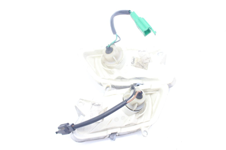 photo de INTERMITENTE DELANTERO YAMAHA XMAX X-MAX 125 (2006 - 2009)