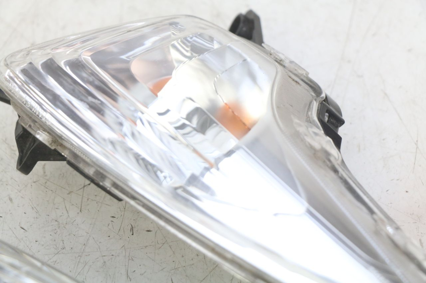 photo de INTERMITENTE DELANTERO YAMAHA D'ELIGHT DELIGHT 125 (2017 - 2020)