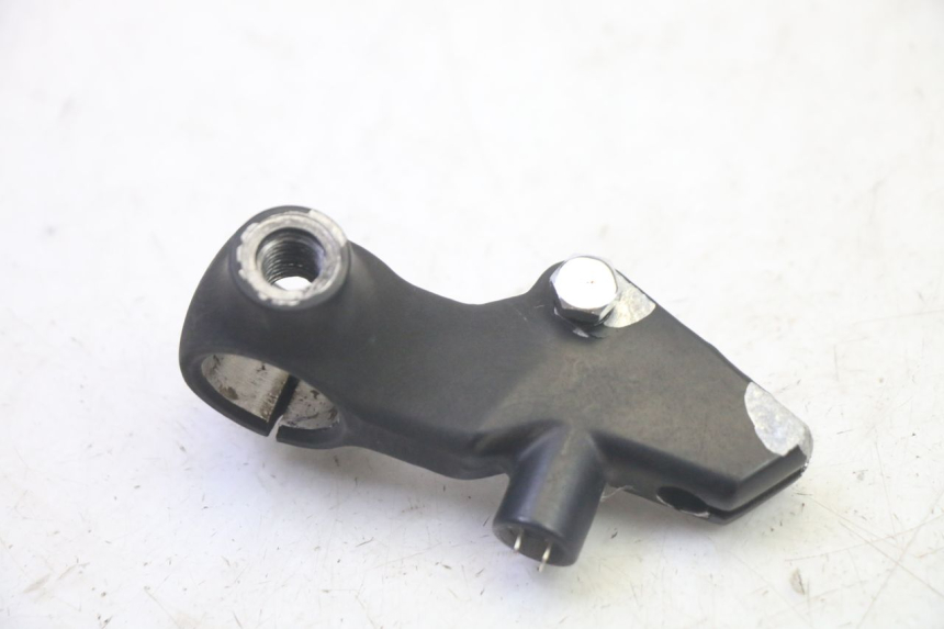 photo de SOPORTE MANETA EMBRAGUE HONDA CBF 125 (2009 - 2015)