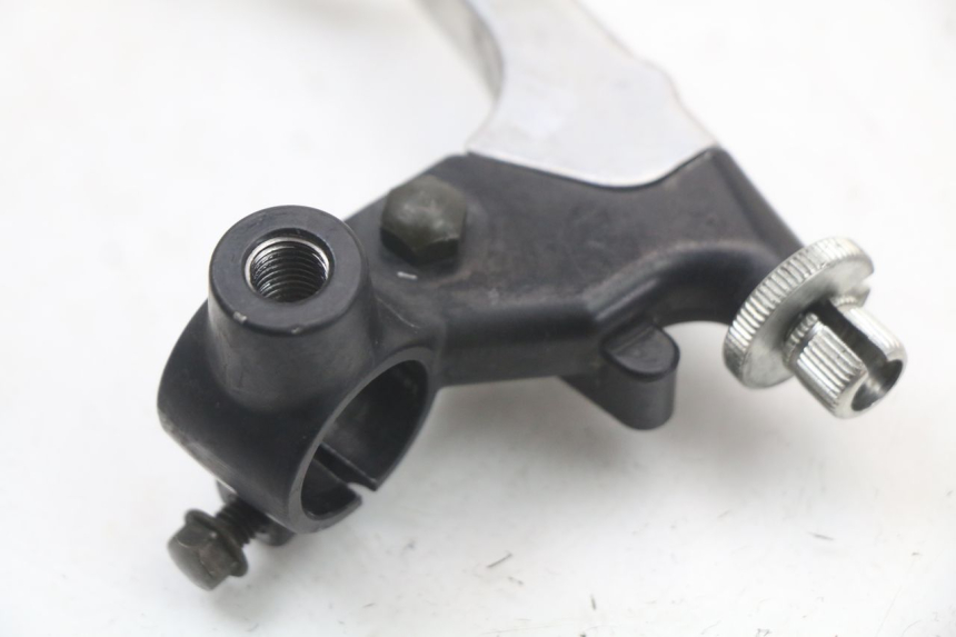 photo de SOPORTE MANETA EMBRAGUE SUZUKI GZ MARAUDER 125 (1998 - 2004)