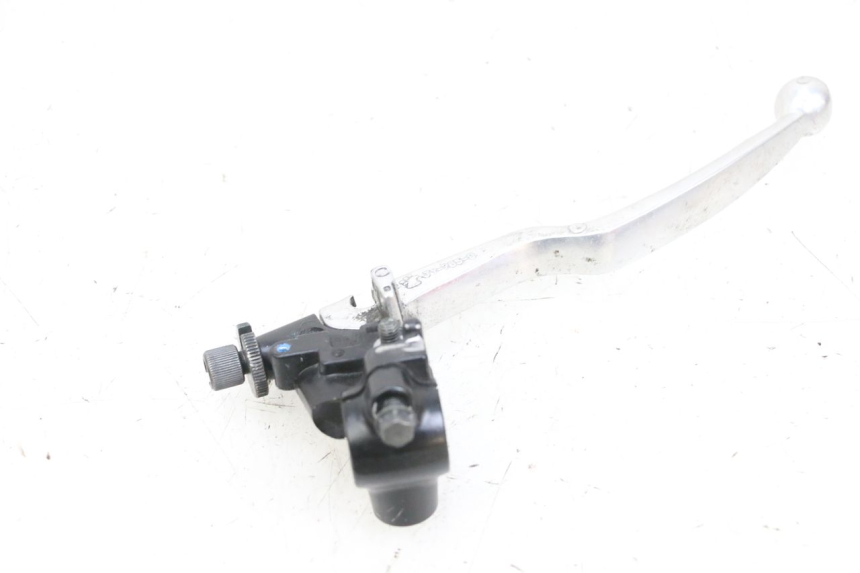 photo de SOPORTE MANETA EMBRAGUE YAMAHA TDM ABS 900 (2002 - 2014) - Primer plano técnico