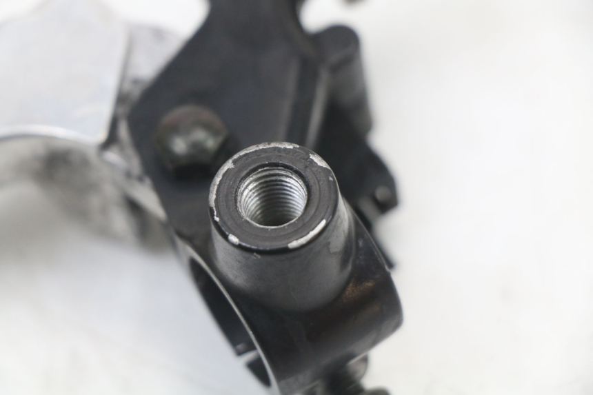 photo de SOPORTE MANETA EMBRAGUE SUZUKI VL INTRUDER 125 (2004 - 2007)