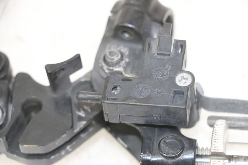 photo de SOPORTE MANETA EMBRAGUE YAMAHA XJ6 ABS 600 (2008 - 2016)