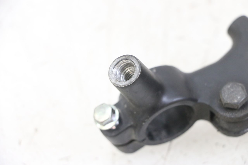 photo de SOPORTE MANETA FRENO DERECHA YAMAHA NEO'S NEOS 2T EASY 50 (2013 - 2016)