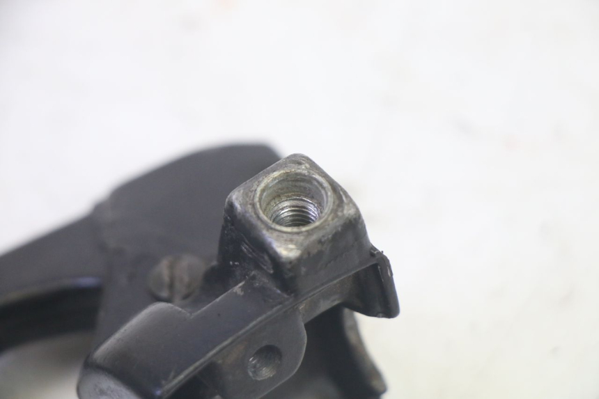 photo de SOPORTE MANETA FRENO IZQUIERDA MBK BOOSTER SPIRIT 50 (2004 - 2017) - Vista general del producto