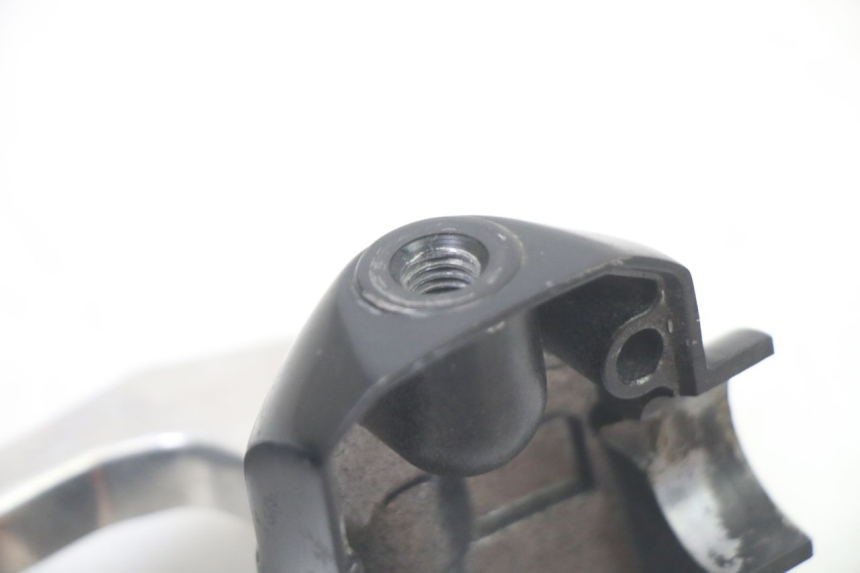 photo de SOPORTE MANETA FRENO IZQUIERDA YAMAHA BW'S BWS 125 (2010 - 2013)