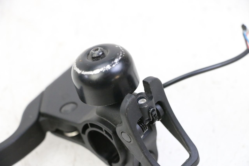 photo de CÁMARA DE FRENO IZQUIERDA SEGWAY NINEBOT E2 1