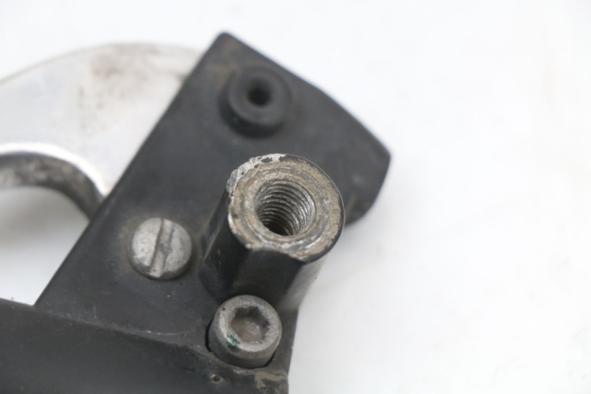 photo de SOPORTE MANETA FRENO IZQUIERDA PIAGGIO FLY 4T 50 (2004 - 2010)
