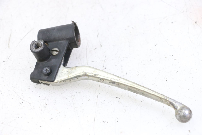 photo de SOPORTE MANETA FRENO IZQUIERDA PIAGGIO VESPA LX 150 (2005 - 2013)